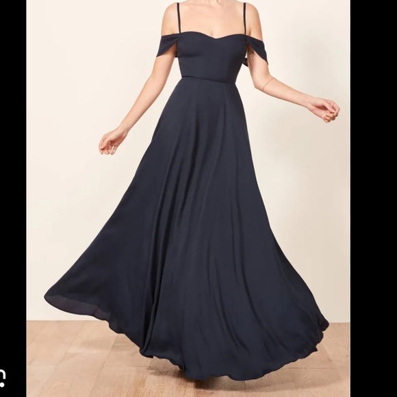 Reformation poppy navy blue maxi off the should sweetheart neckline gown - Picture 3 of 7